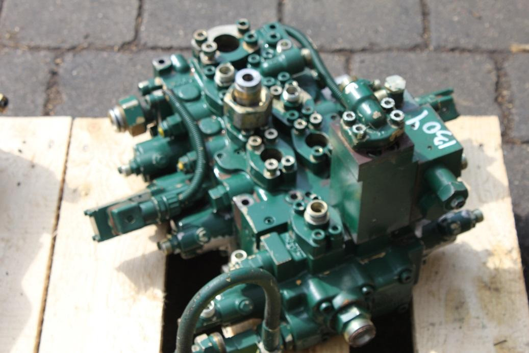 Atlas 1304 - Hydraulic valve for Construction machinery: picture 3 Atlas 1304 - Hydraulic valve for Construction machinery: picture 3