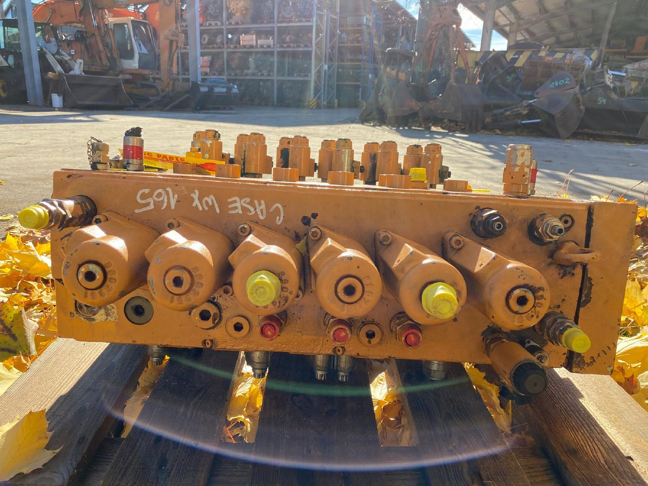 Case WX 165 - Hydraulic valve for Construction machinery: picture 4 Case WX 165 - Hydraulic valve for Construction machinery: picture 4