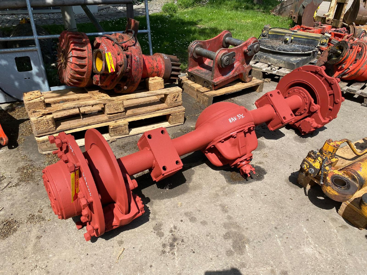 Hanomag 33C - Axle and parts for Construction machinery: picture 2 Hanomag 33C - Axle and parts for Construction machinery: picture 2