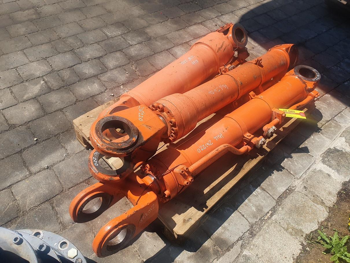 Hitachi ZW 220 - Hydraulic cylinder for Construction machinery: picture 1 Hitachi ZW 220 - Hydraulic cylinder for Construction machinery: picture 1