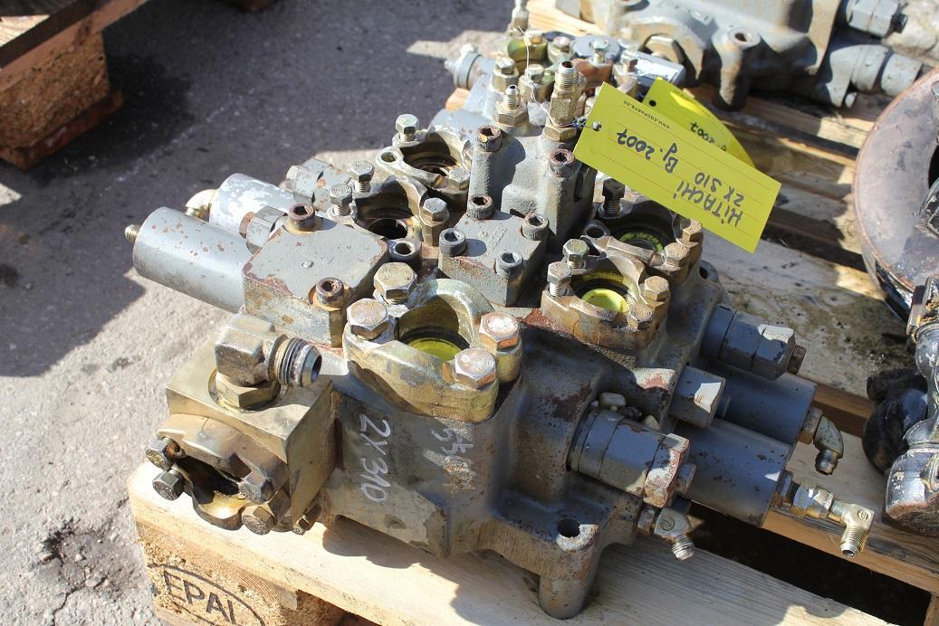 Hitachi ZW 310 - Hydraulic valve for Construction machinery: picture 4 Hitachi ZW 310 - Hydraulic valve for Construction machinery: picture 4