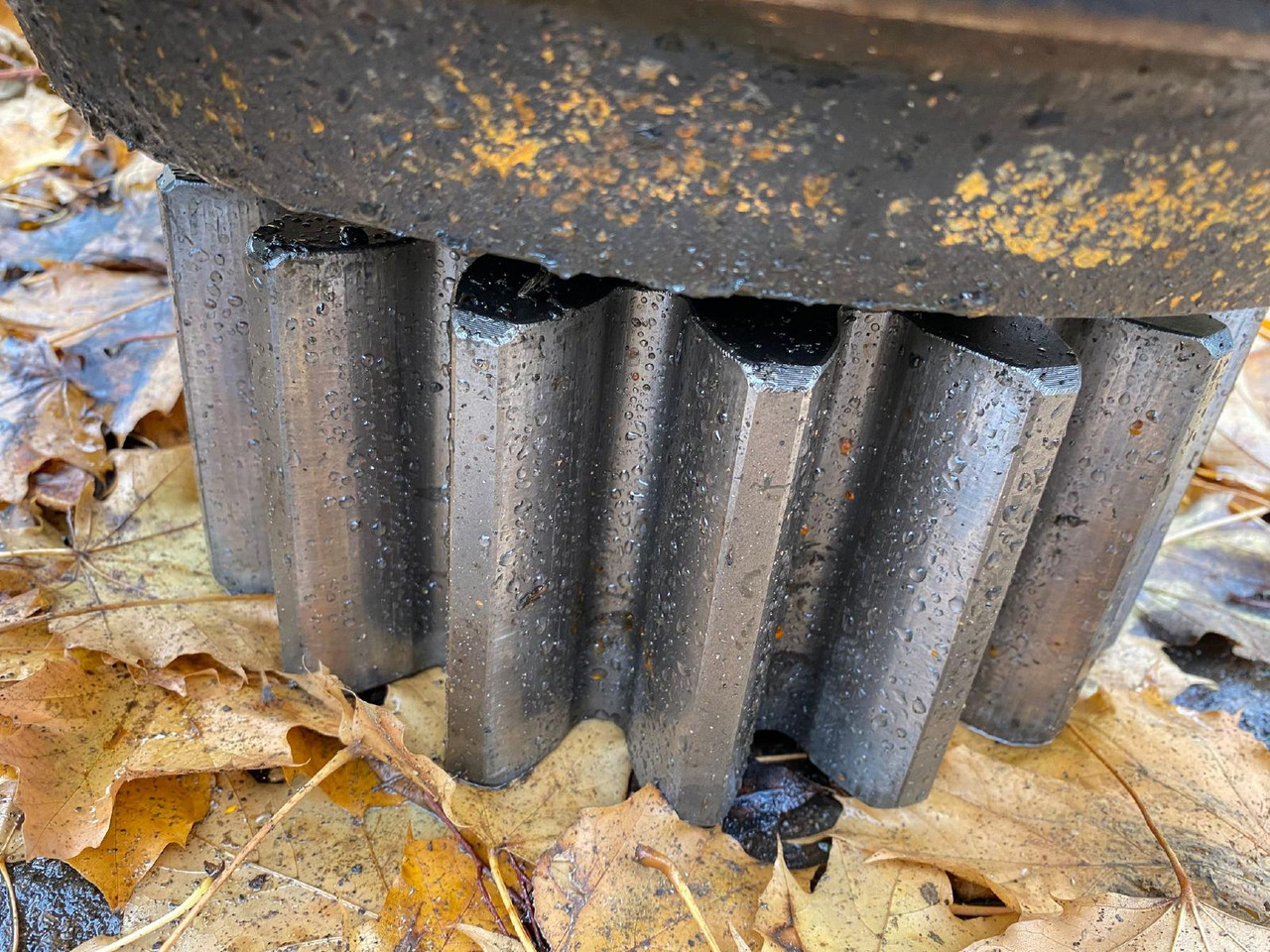 Holland E 305 - Swing motor for Construction machinery: picture 3 Holland E 305 - Swing motor for Construction machinery: picture 3