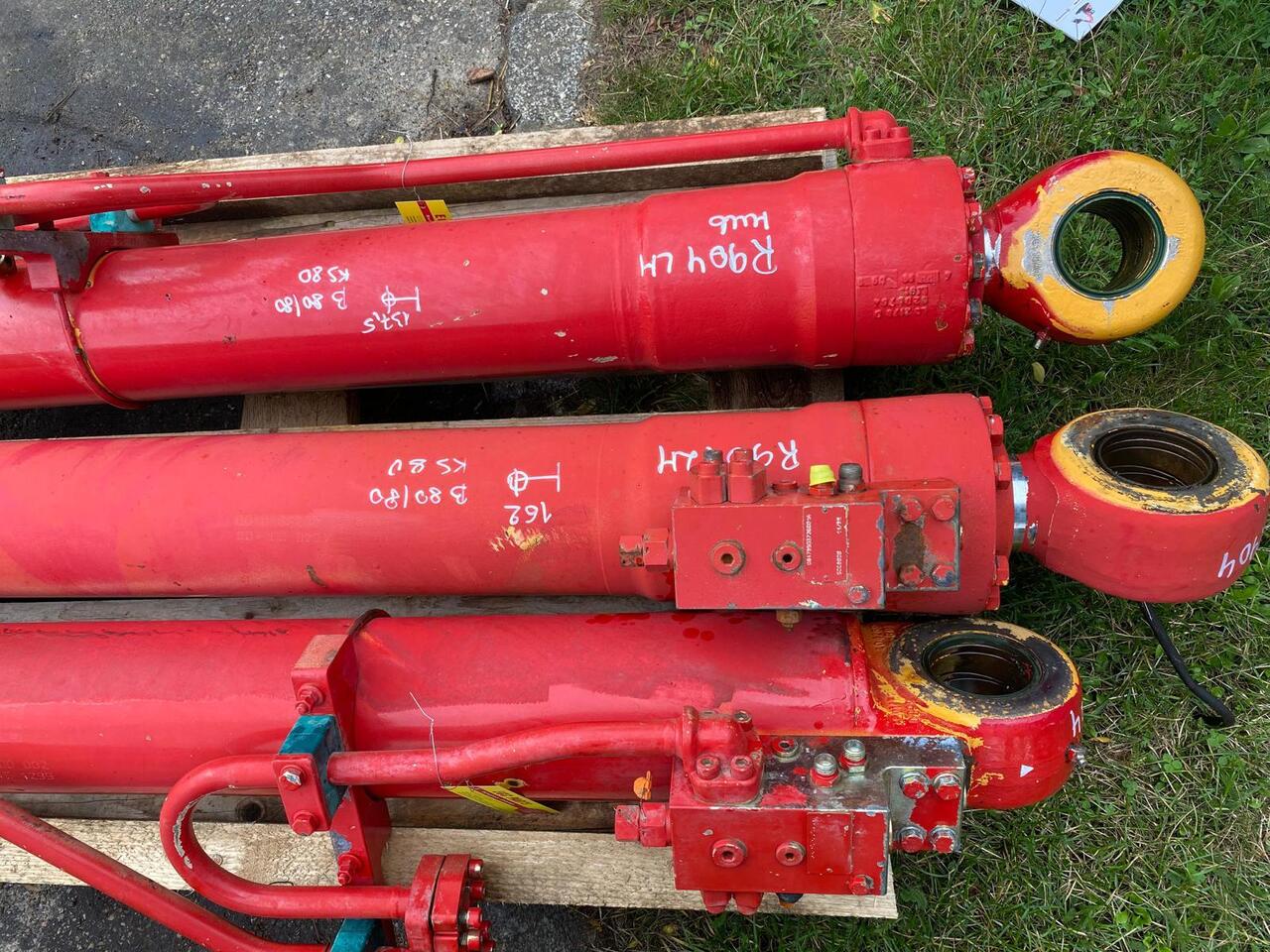 Hydraulic cylinder for Construction machinery Liebherr R 904 LIT: picture 9
