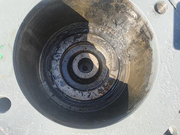 Liebherr R 942 - Final drive for Construction machinery: picture 2 Liebherr R 942 - Final drive for Construction machinery: picture 2