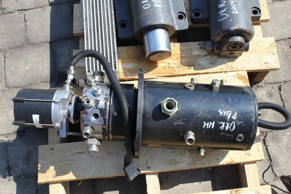 O&K MH plus / New Holland - Hydraulics for Wheel excavator: picture 2 O&K MH plus / New Holland - Hydraulics for Wheel excavator: picture 2