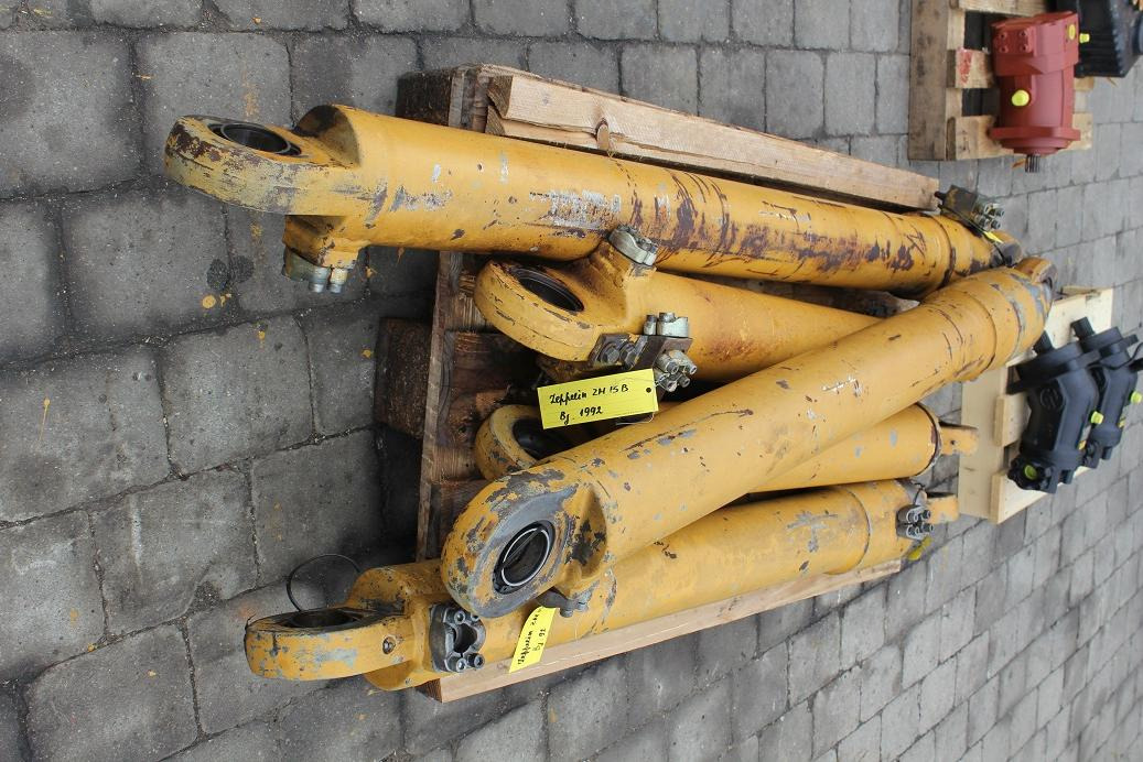 Hydraulic cylinder for Construction machinery Zeppelin ZM 15B: picture 7