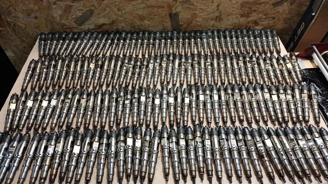 Bosch e MAN EURO 6 0445120354 / 51101006180 0445120354   truck - Injector for Truck: picture 1 Bosch e MAN EURO 6 0445120354 / 51101006180 0445120354   truck - Injector for Truck: picture 1