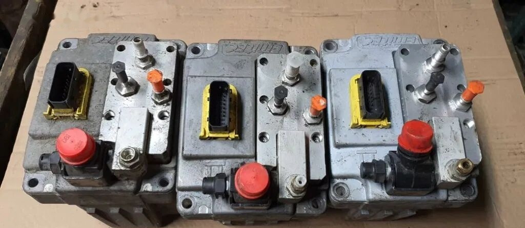 Moduł EMITEC Euro 6 Man TGX TGL TGM 811540361390AB regeneracja H 811540361390AB - Exhaust system for Truck: picture 1 Moduł EMITEC Euro 6 Man TGX TGL TGM 811540361390AB regeneracja H 811540361390AB - Exhaust system for Truck: picture 1