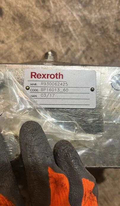 Rexroth Flow Divider R930062425 - Brake valve for Truck: picture 5 Rexroth Flow Divider R930062425 - Brake valve for Truck: picture 5