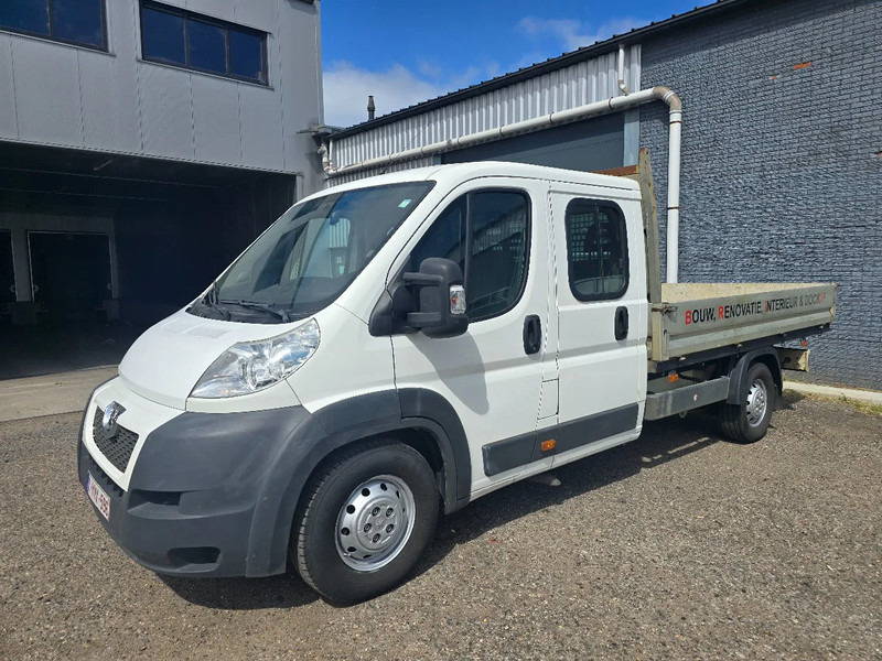 Peugeot Boxer 7 Seats 3.0 - Flatbed van, Combi van: picture 1 Peugeot Boxer 7 Seats 3.0 - Flatbed van, Combi van: picture 1
