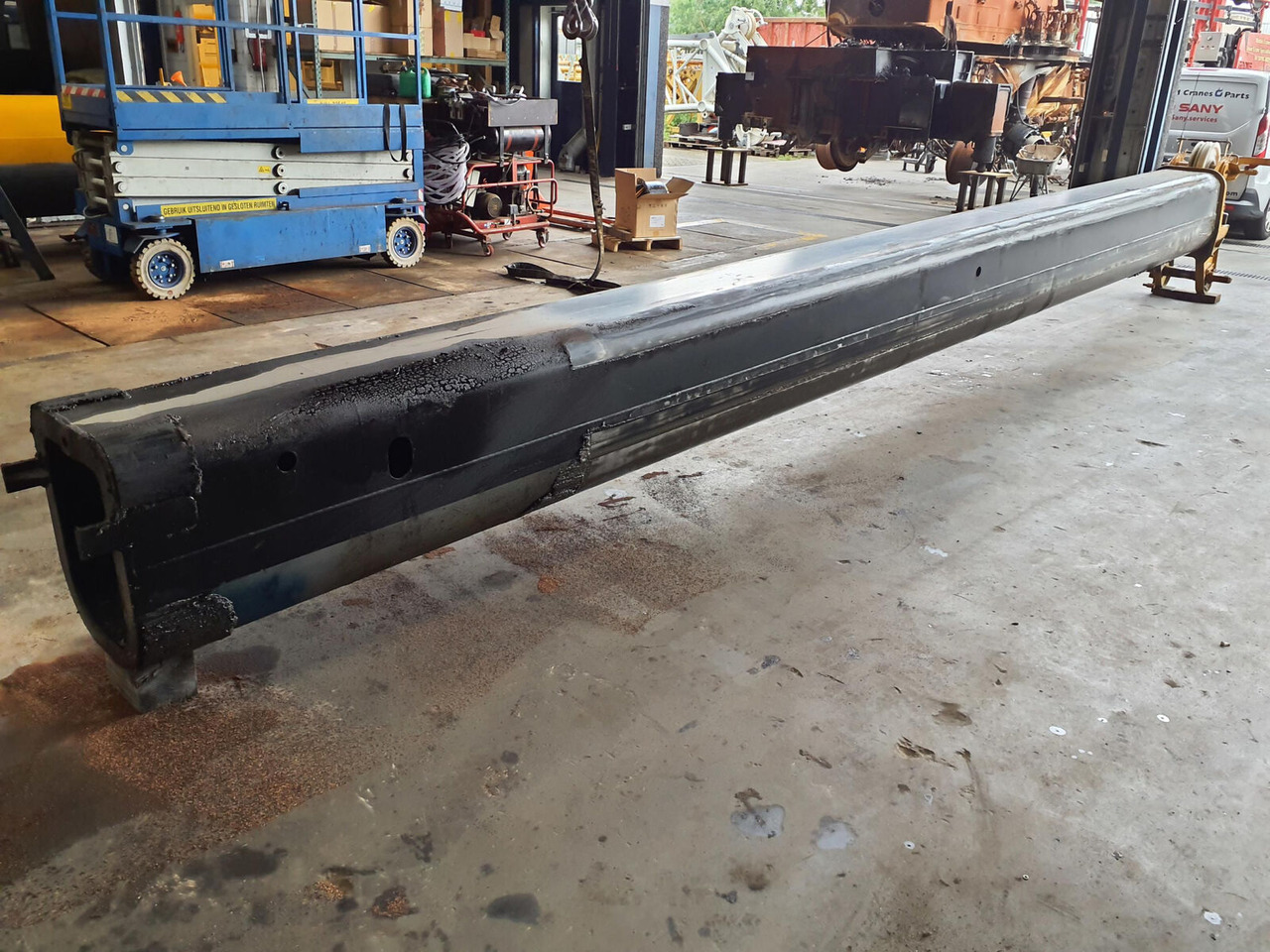 FAUN ATF 45-3 telescopic section 4 - Boom for Mobile crane: picture 4 FAUN ATF 45-3 telescopic section 4 - Boom for Mobile crane: picture 4
