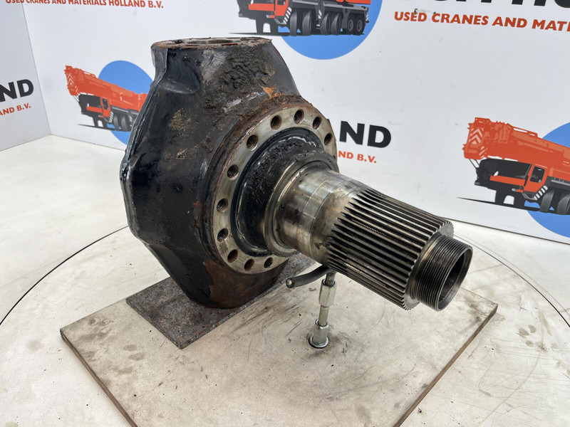 Faun ATF 45-3 Steering knuckle 16 holes axle 3 - Steering knuckle for Crane: picture 3 Faun ATF 45-3 Steering knuckle 16 holes axle 3 - Steering knuckle for Crane: picture 3