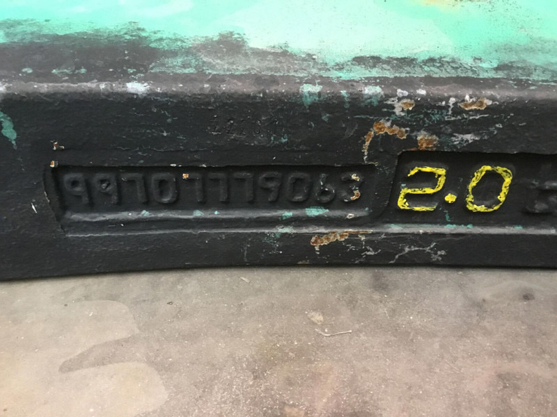Faun ATF 60-3 counterweight 2 ton - Counterweight for Construction machinery: picture 5 Faun ATF 60-3 counterweight 2 ton - Counterweight for Construction machinery: picture 5