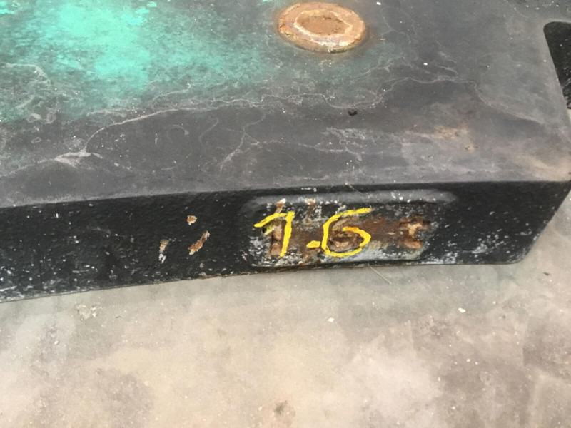 Faun ATF 60-3 counterweight base plate 1,6 ton - Counterweight for Construction machinery: picture 5 Faun ATF 60-3 counterweight base plate 1,6 ton - Counterweight for Construction machinery: picture 5