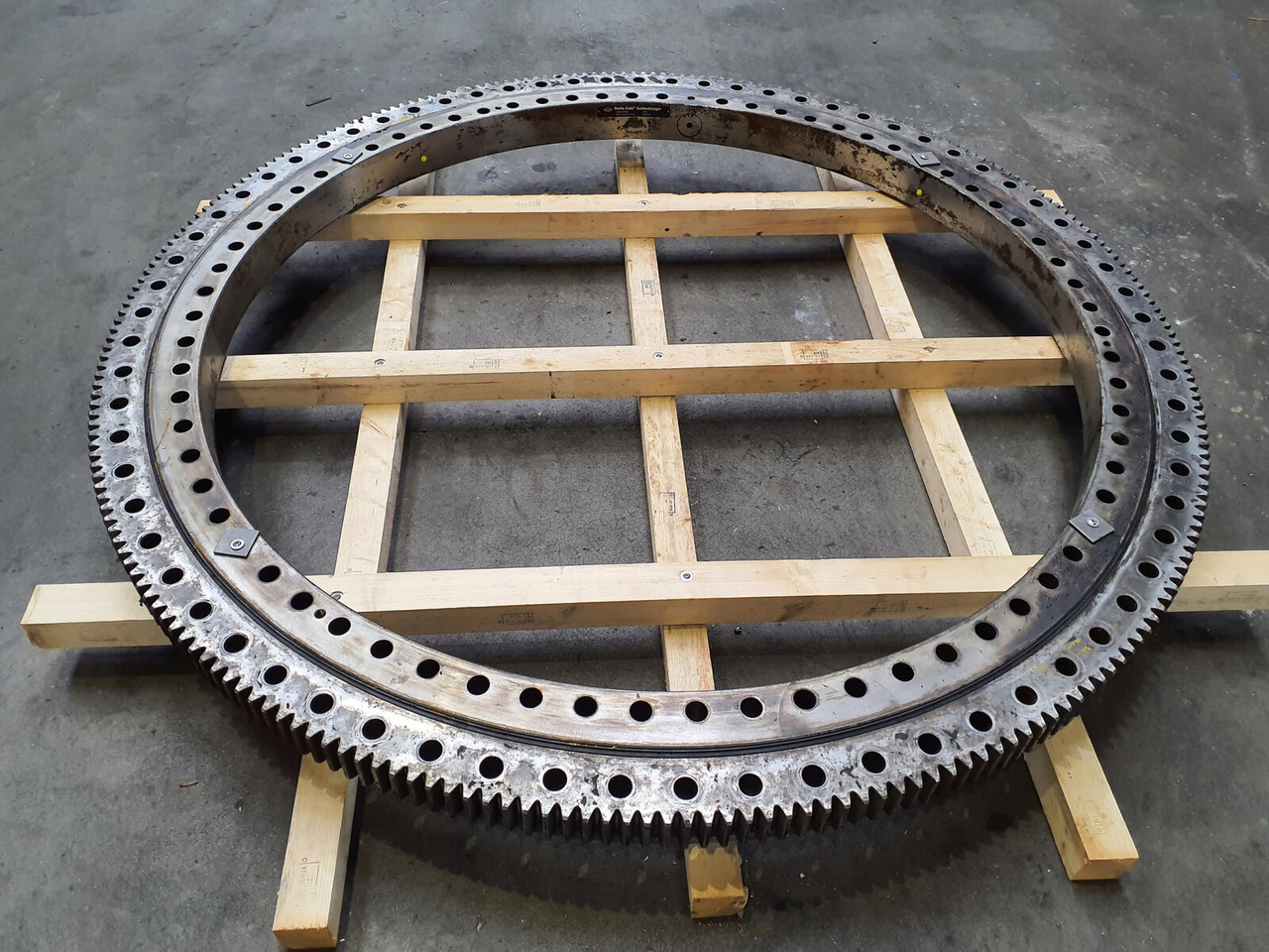 Grove GMK 5130-1 slewing ring - Slewing ring for Mobile crane: picture 1 Grove GMK 5130-1 slewing ring - Slewing ring for Mobile crane: picture 1