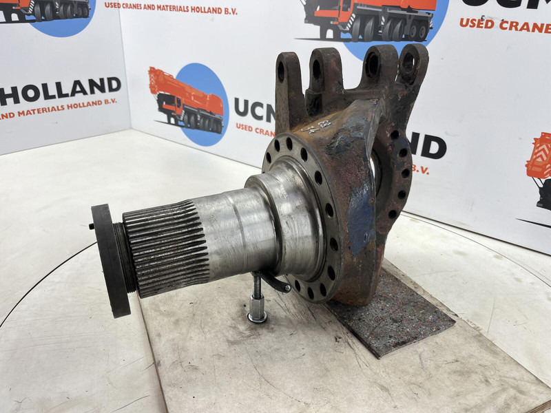 Grove GMK Steering knuckle 16 holes - Steering knuckle for Crane: picture 1 Grove GMK Steering knuckle 16 holes - Steering knuckle for Crane: picture 1