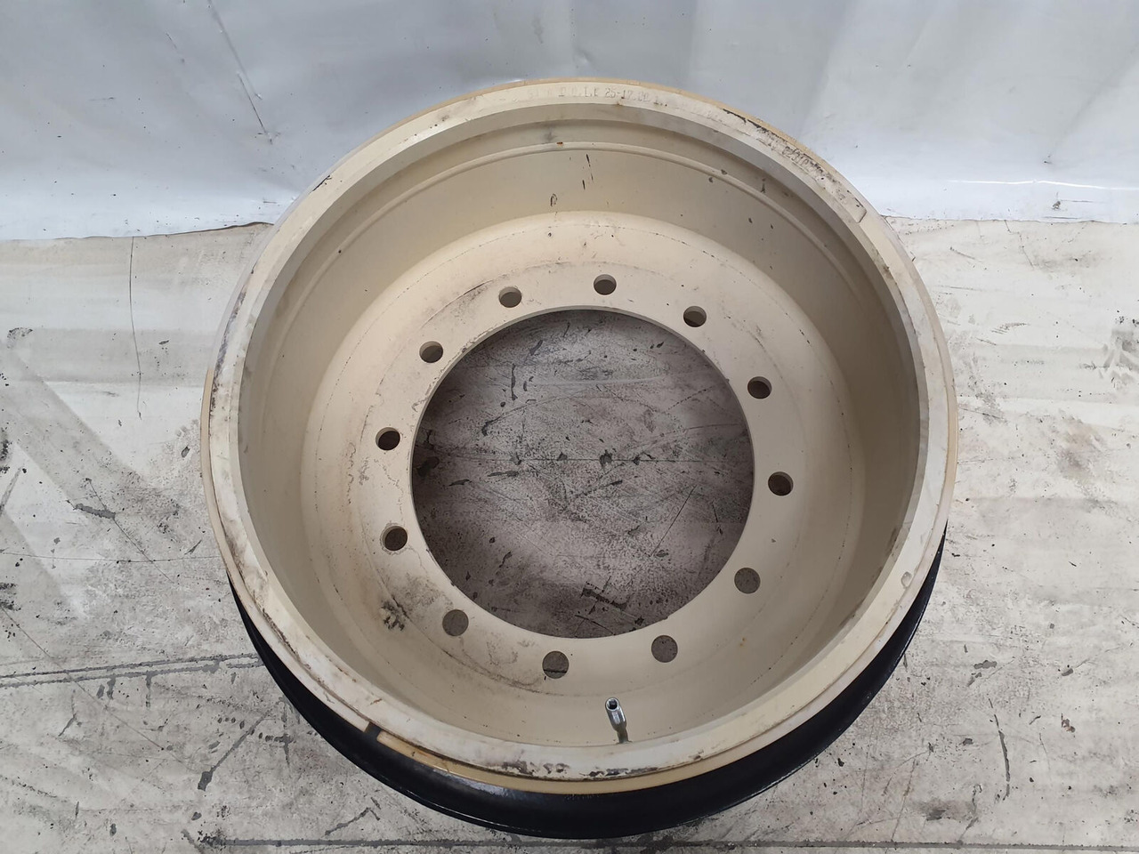 Grove Rim 525/80R25 12 20.5 3p - Rim for Crane: picture 2 Grove Rim 525/80R25 12 20.5 3p - Rim for Crane: picture 2