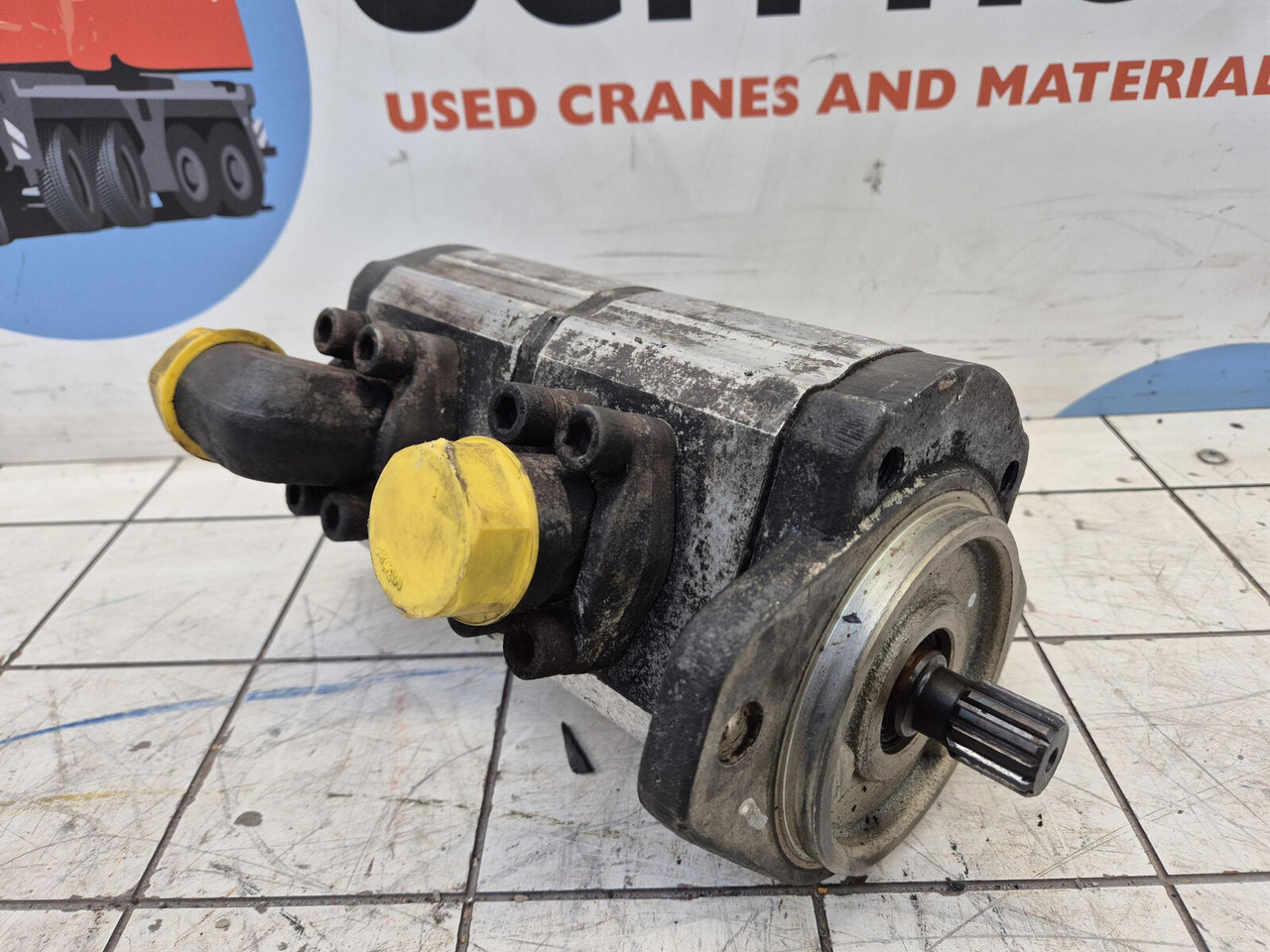 Haldex Barnes dual gear pump - Hydraulic pump for Mobile crane: picture 2 Haldex Barnes dual gear pump - Hydraulic pump for Mobile crane: picture 2
