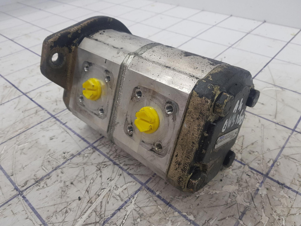 Haldex Haldex Barnes dual gear pump - Hydraulic pump for Crane: picture 3 Haldex Haldex Barnes dual gear pump - Hydraulic pump for Crane: picture 3