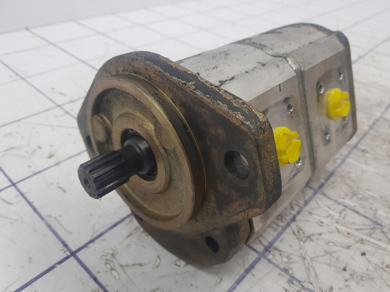 Haldex Haldex Barnes dual gear pump - Hydraulic pump for Crane: picture 2 Haldex Haldex Barnes dual gear pump - Hydraulic pump for Crane: picture 2
