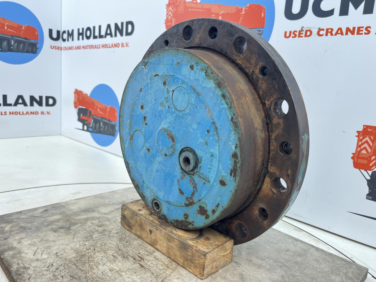 Kessler+Co Kessler Planetary gear 17-24-67-32-3pl-H83-42 - Final drive for Mobile crane: picture 2 Kessler+Co Kessler Planetary gear 17-24-67-32-3pl-H83-42 - Final drive for Mobile crane: picture 2