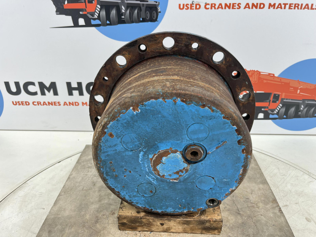 Kessler planetary gear 22-25-74-40-4pl-H172-46 - Final drive for Crane: picture 1 Kessler planetary gear 22-25-74-40-4pl-H172-46 - Final drive for Crane: picture 1