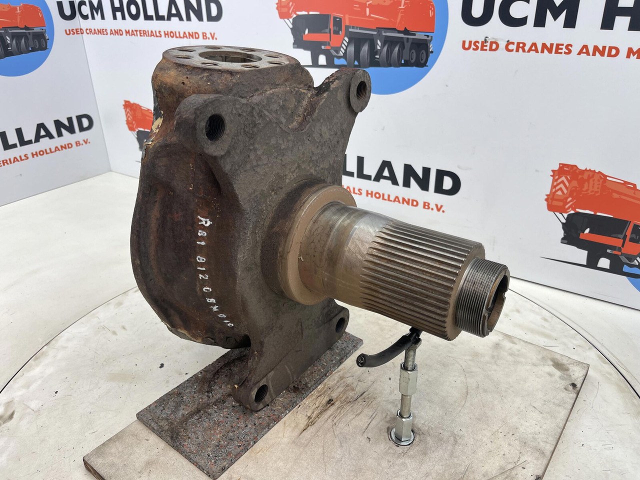 Krupp 70 GMT Steering knuckle axle 2 - Steering knuckle for Mobile crane: picture 3 Krupp 70 GMT Steering knuckle axle 2 - Steering knuckle for Mobile crane: picture 3