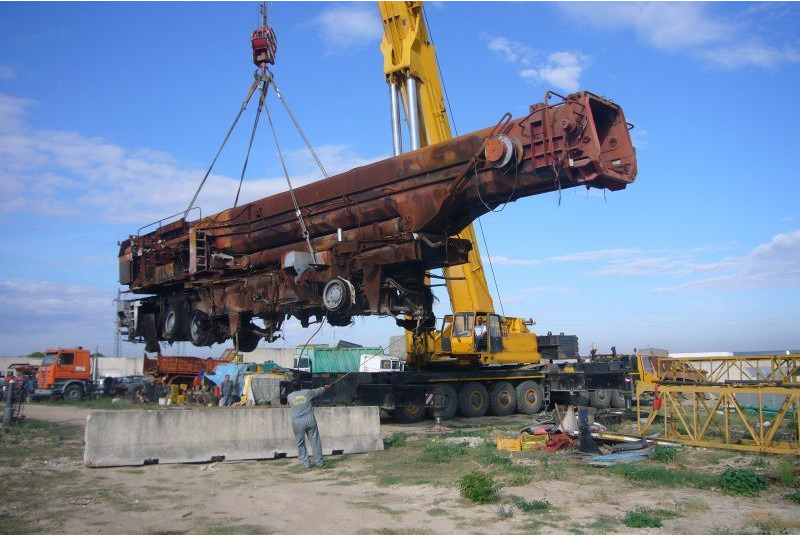 Krupp KMK 8350 for parts - All terrain crane: picture 1 Krupp KMK 8350 for parts - All terrain crane: picture 1