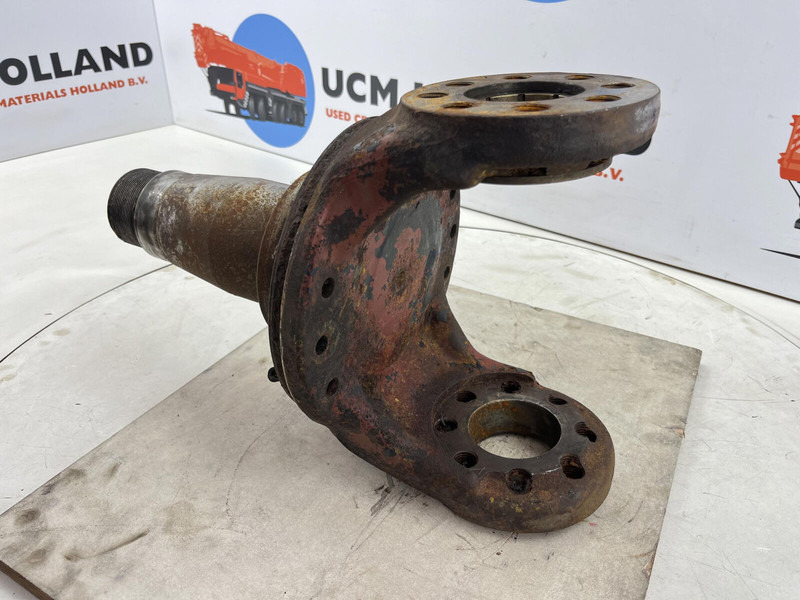 Liebherr LT 1090 Steering knuckle 16 holes - Steering knuckle for Crane: picture 4 Liebherr LT 1090 Steering knuckle 16 holes - Steering knuckle for Crane: picture 4
