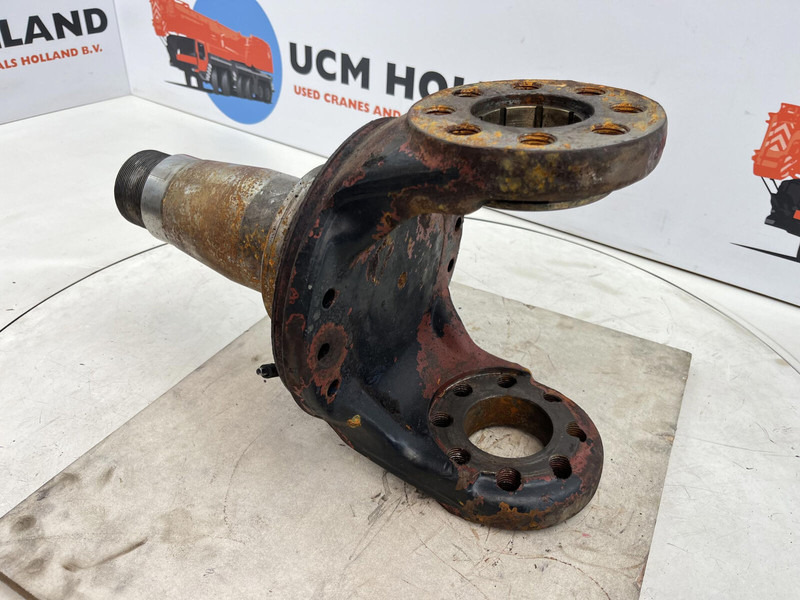 Liebherr LT 1090 Steering knuckle 16 holes - Steering knuckle for Crane: picture 4 Liebherr LT 1090 Steering knuckle 16 holes - Steering knuckle for Crane: picture 4