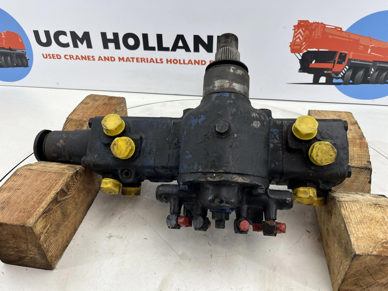 Liebherr LT 1090 steering box 180bar - Steering gear for Crane: picture 5 Liebherr LT 1090 steering box 180bar - Steering gear for Crane: picture 5