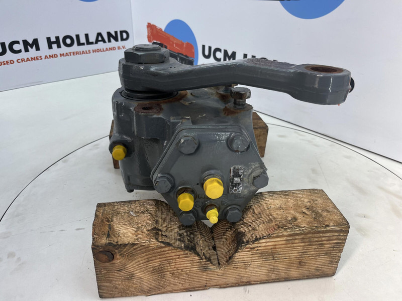 Liebherr LTM 1130-5.1 steering box - Steering column for Crane: picture 4 Liebherr LTM 1130-5.1 steering box - Steering column for Crane: picture 4
