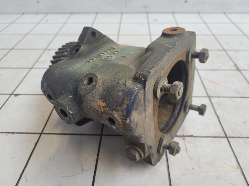 Liebherr LTM 1300 AUXILIARY DRIVE PTO - Axle and parts for Crane: picture 2 Liebherr LTM 1300 AUXILIARY DRIVE PTO - Axle and parts for Crane: picture 2