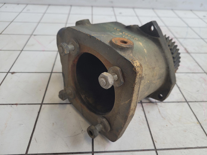 Liebherr LTM 1300 AUXILIARY DRIVE PTO - Axle and parts for Crane: picture 3 Liebherr LTM 1300 AUXILIARY DRIVE PTO - Axle and parts for Crane: picture 3
