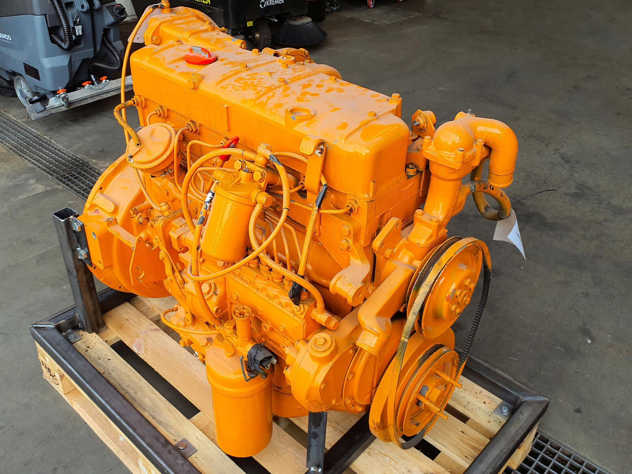 Mercedes-Benz HC 340 engine Mercedes OM 352 A - Engine for Mobile crane: picture 3 Mercedes-Benz HC 340 engine Mercedes OM 352 A - Engine for Mobile crane: picture 3