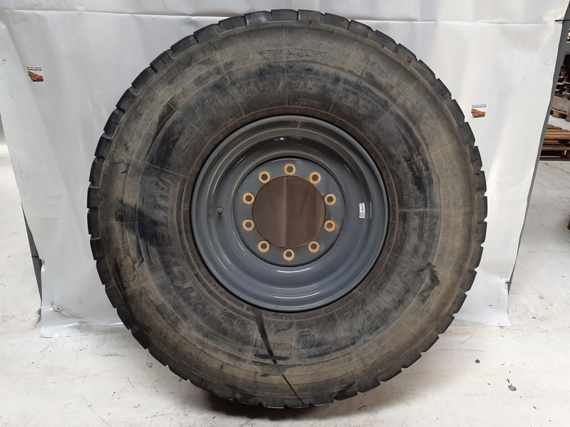 Michelin Wheel 445/95R25 10 12 1p - Wheels and tires for Crane: picture 1 Michelin Wheel 445/95R25 10 12 1p - Wheels and tires for Crane: picture 1