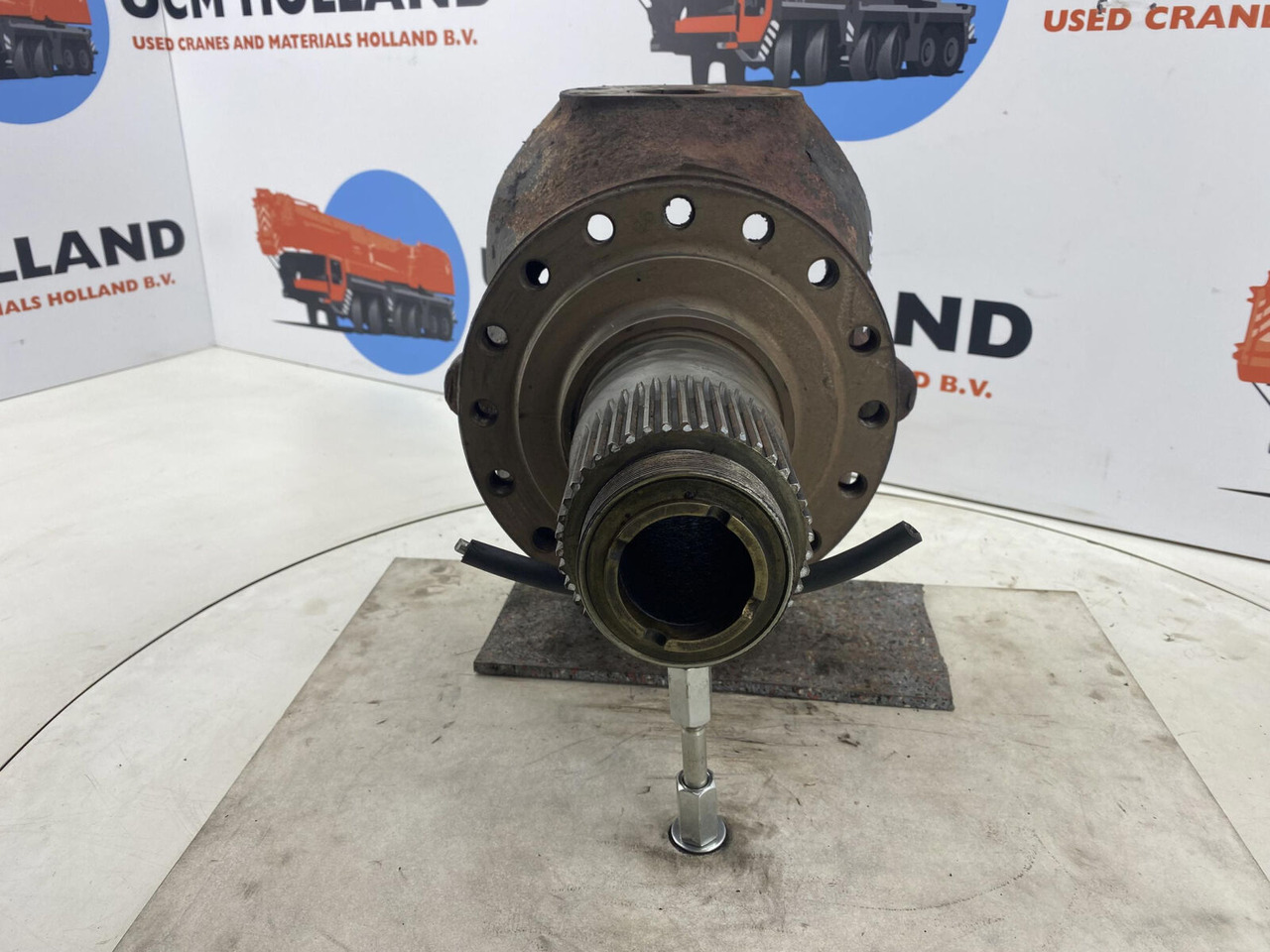 PPM 280 ATT Steering knuckle 16 holes axle 2 - Steering knuckle for Crane: picture 2 PPM 280 ATT Steering knuckle 16 holes axle 2 - Steering knuckle for Crane: picture 2