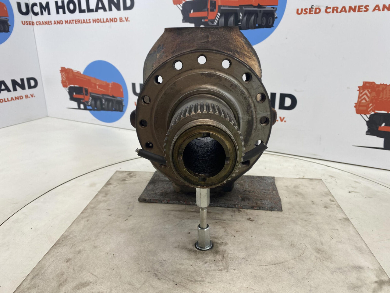 PPM 280 ATT Steering knuckle 16 holes axle 2 - Steering knuckle for Crane: picture 2 PPM 280 ATT Steering knuckle 16 holes axle 2 - Steering knuckle for Crane: picture 2