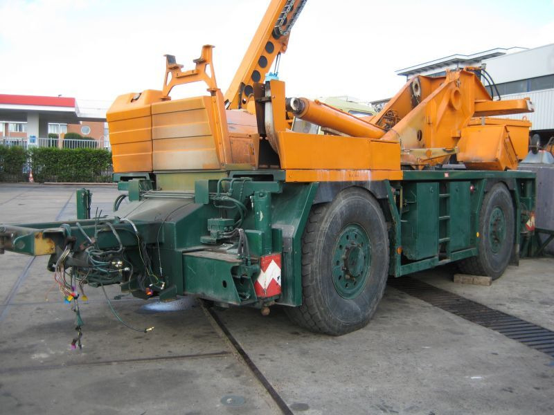 Tadano Faun ATF 30-2 for parts - All terrain crane: picture 2 Tadano Faun ATF 30-2 for parts - All terrain crane: picture 2