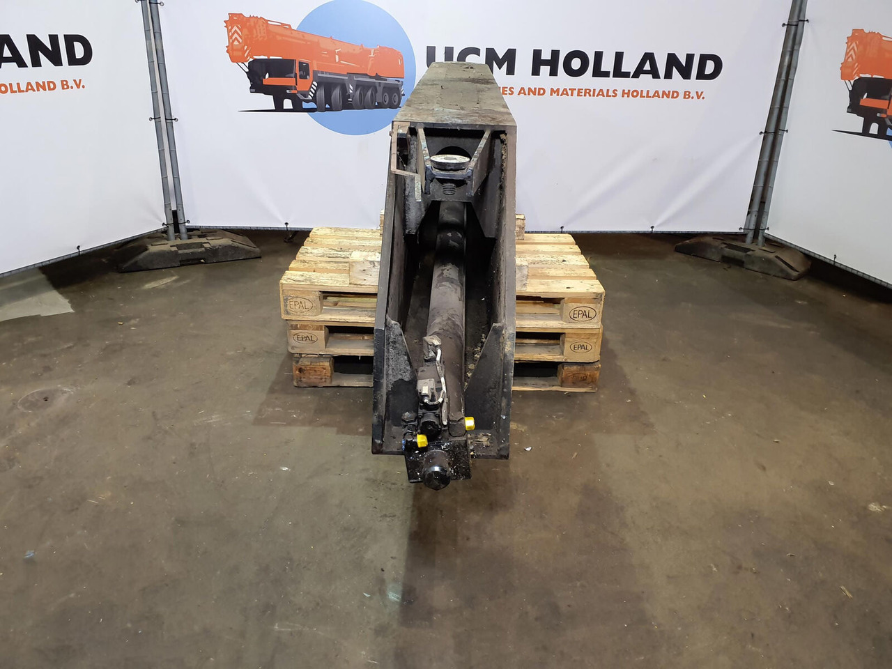 Terex AC 100 outrigger beam complete rear - Suspension for Mobile crane: picture 5 Terex AC 100 outrigger beam complete rear - Suspension for Mobile crane: picture 5