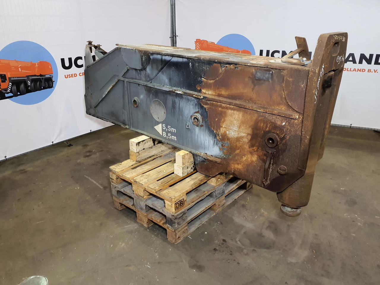 Terex AC 350-1 outrigger beam complete front - Suspension for Mobile crane: picture 1 Terex AC 350-1 outrigger beam complete front - Suspension for Mobile crane: picture 1