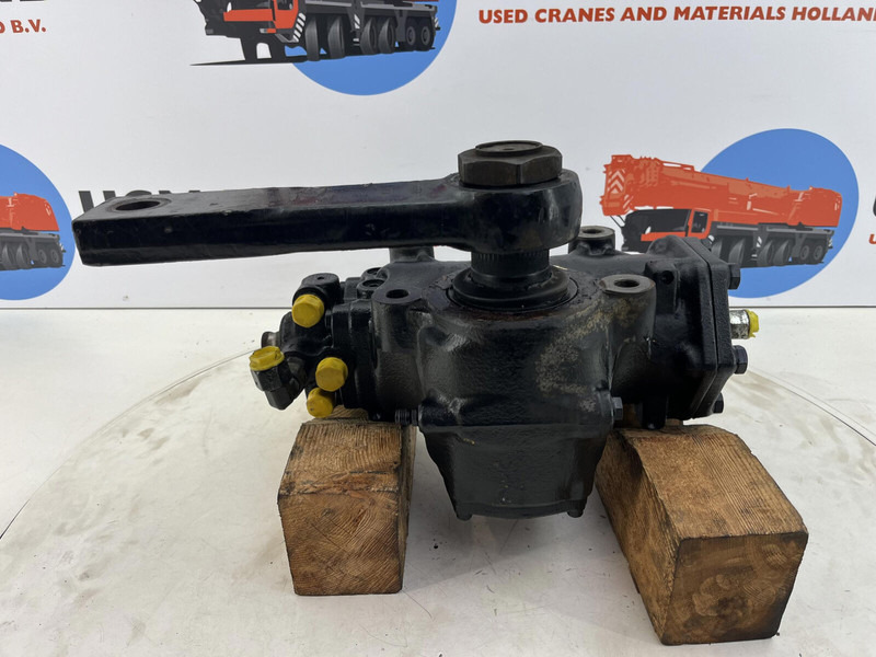 Terex AC 50-1 steering box with lever - Steering column for Crane: picture 1 Terex AC 50-1 steering box with lever - Steering column for Crane: picture 1
