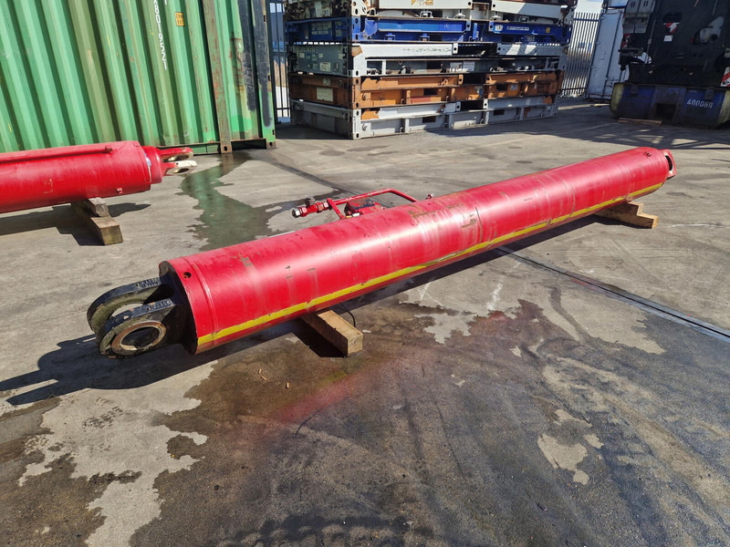 Terex AC 700 LUFFING CYLINDER right - Hydraulic cylinder for Crane: picture 2 Terex AC 700 LUFFING CYLINDER right - Hydraulic cylinder for Crane: picture 2