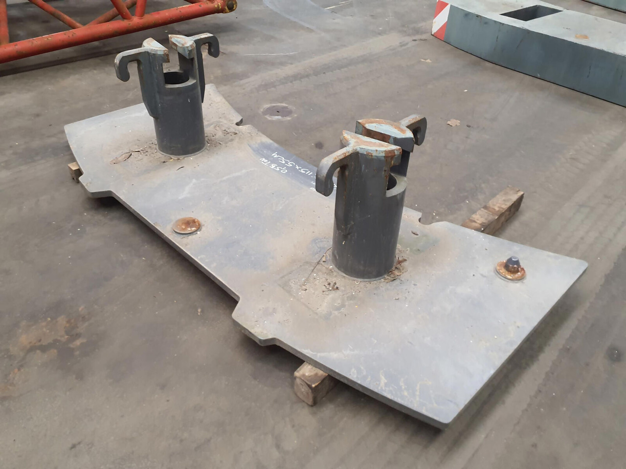 Terex Terex Demag Challenger 4200 counterweight 0.55 Ton - Counterweight for Mobile crane: picture 4 Terex Terex Demag Challenger 4200 counterweight 0.55 Ton - Counterweight for Mobile crane: picture 4
