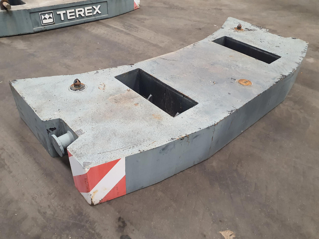 Terex Terex Demag Challenger 4200 counterweight 3.2 Ton - Counterweight for Mobile crane: picture 3 Terex Terex Demag Challenger 4200 counterweight 3.2 Ton - Counterweight for Mobile crane: picture 3