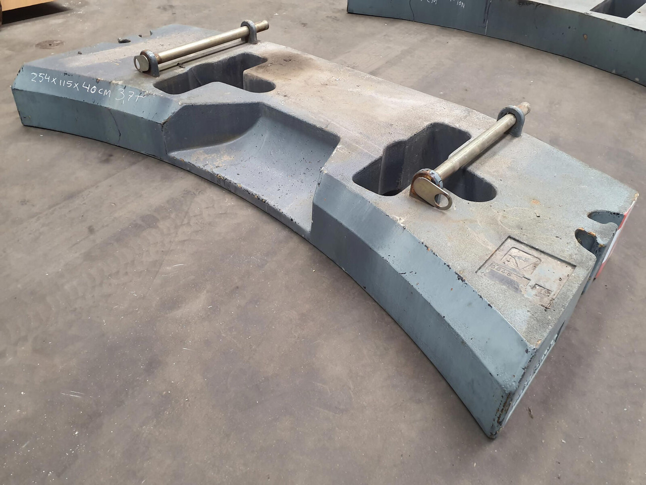 Terex Terex Demag Challenger 4200 counterweight 3.7 Ton - Counterweight for Mobile crane: picture 2 Terex Terex Demag Challenger 4200 counterweight 3.7 Ton - Counterweight for Mobile crane: picture 2