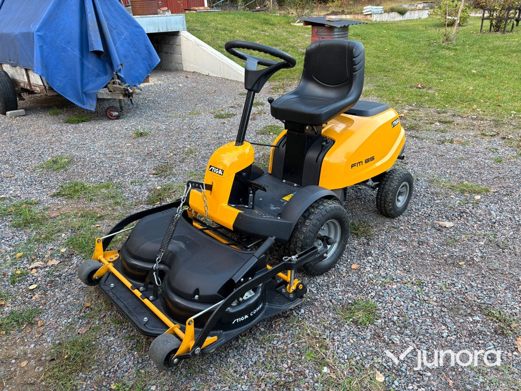 Åkgräsklippare - Stiga FM 85 (V301) - Garden mower: picture 1 Åkgräsklippare - Stiga FM 85 (V301) - Garden mower: picture 1