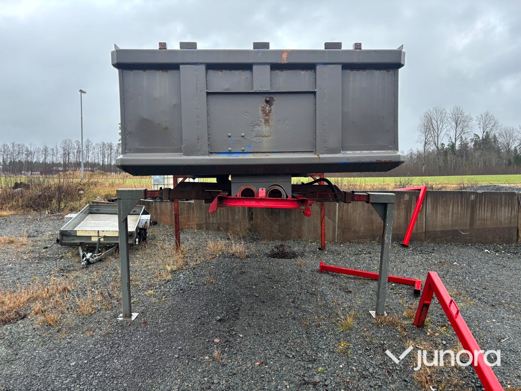 Flak - Blidsberg, med högtippande lucka - Flatbed body: picture 4 Flak - Blidsberg, med högtippande lucka - Flatbed body: picture 4