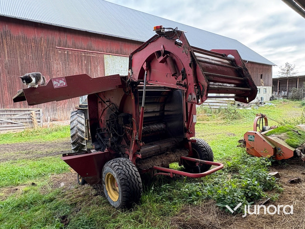 Rundbalspress New Holland 544 Cropcutter - Round baler: picture 5 Rundbalspress New Holland 544 Cropcutter - Round baler: picture 5