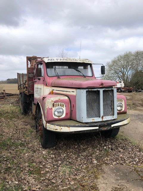 Scania LS 110 S 1971 - Crane truck: picture 1 Scania LS 110 S 1971 - Crane truck: picture 1